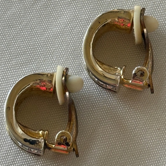 Vintage Elegant Black Enamel Gold & Rhinestone Half Hoops Clip Earrings - Picture 8 of 13